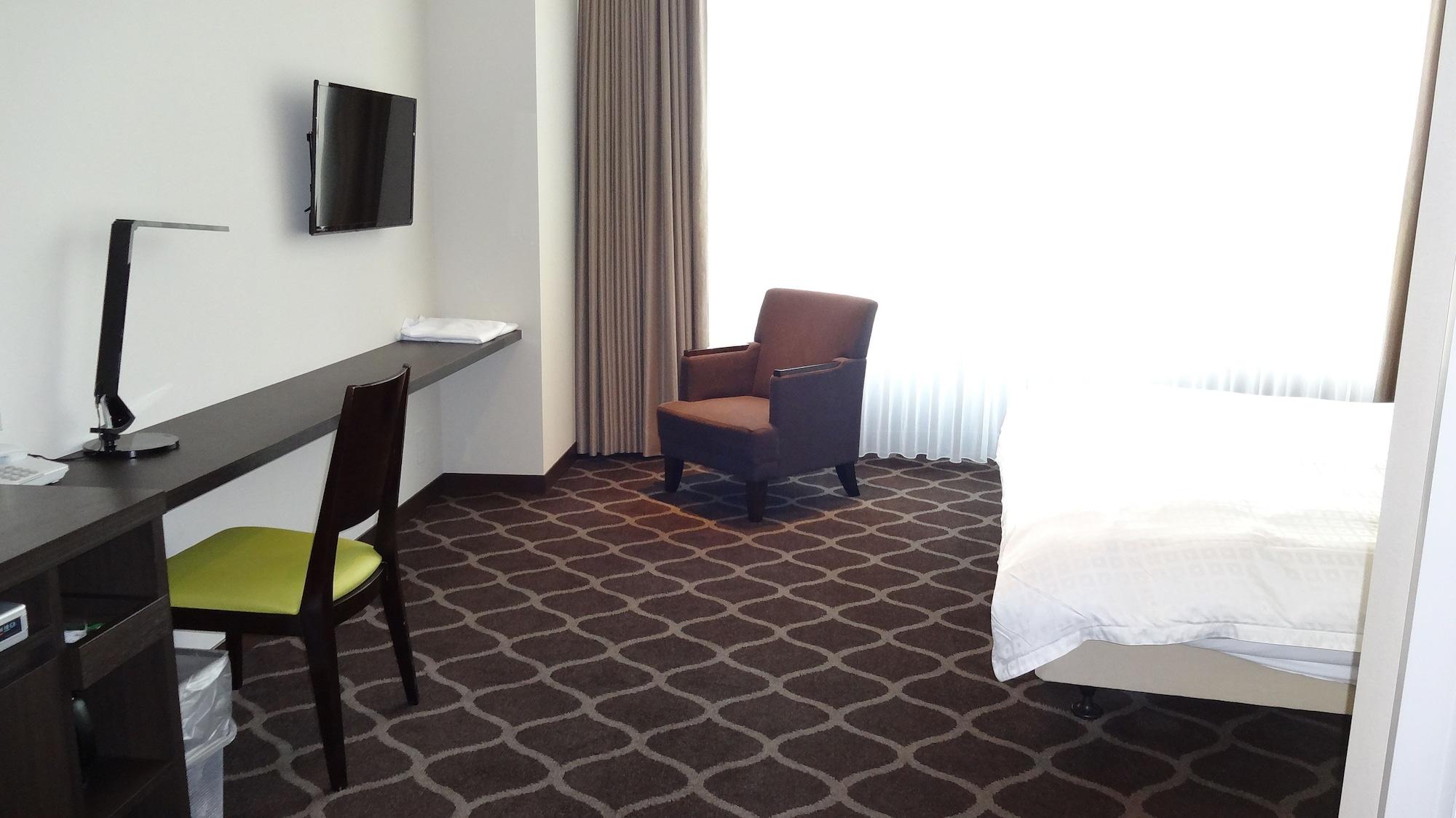 Hotel Breezbay And 3*