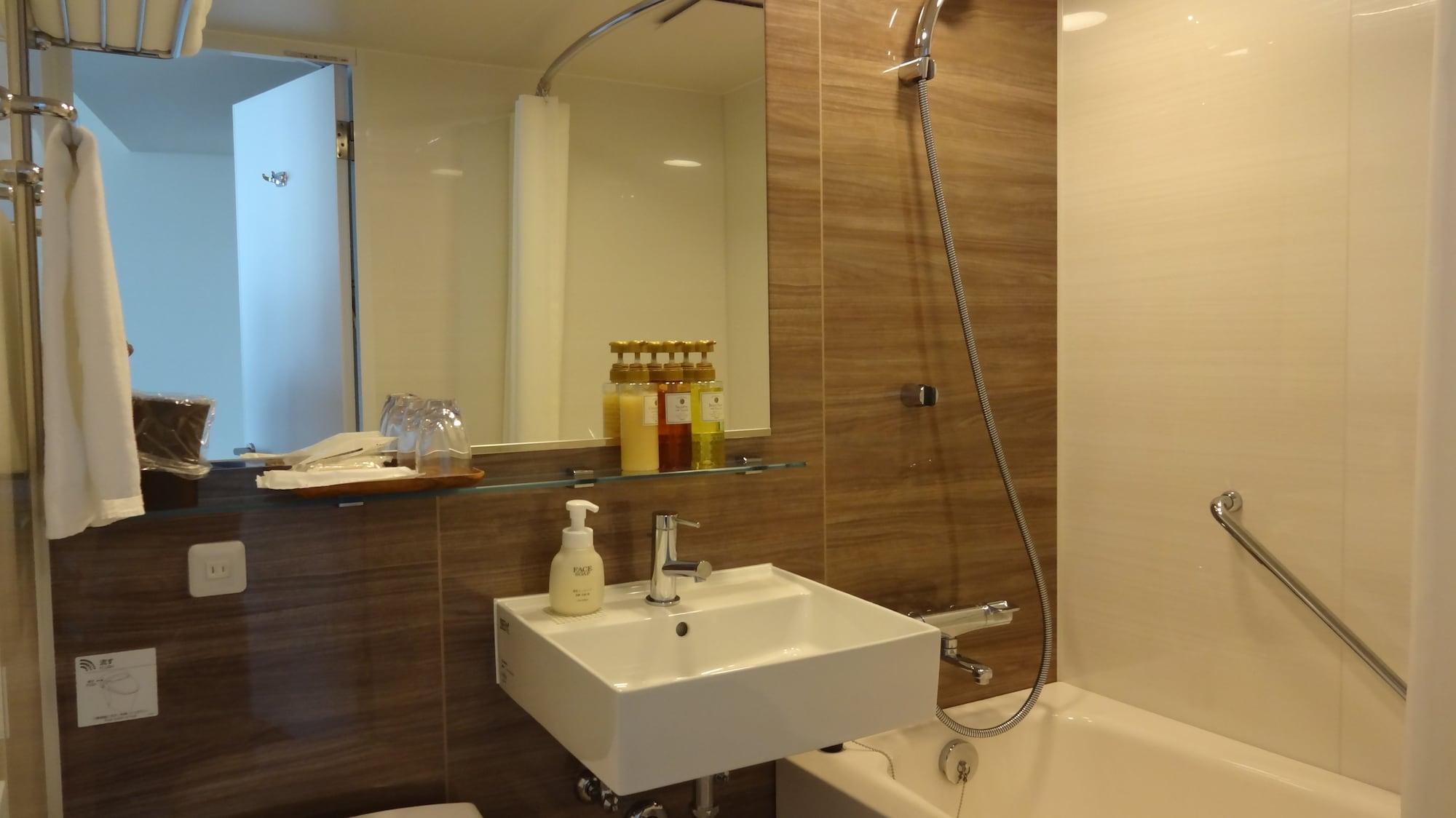 Hotel Breezbay And