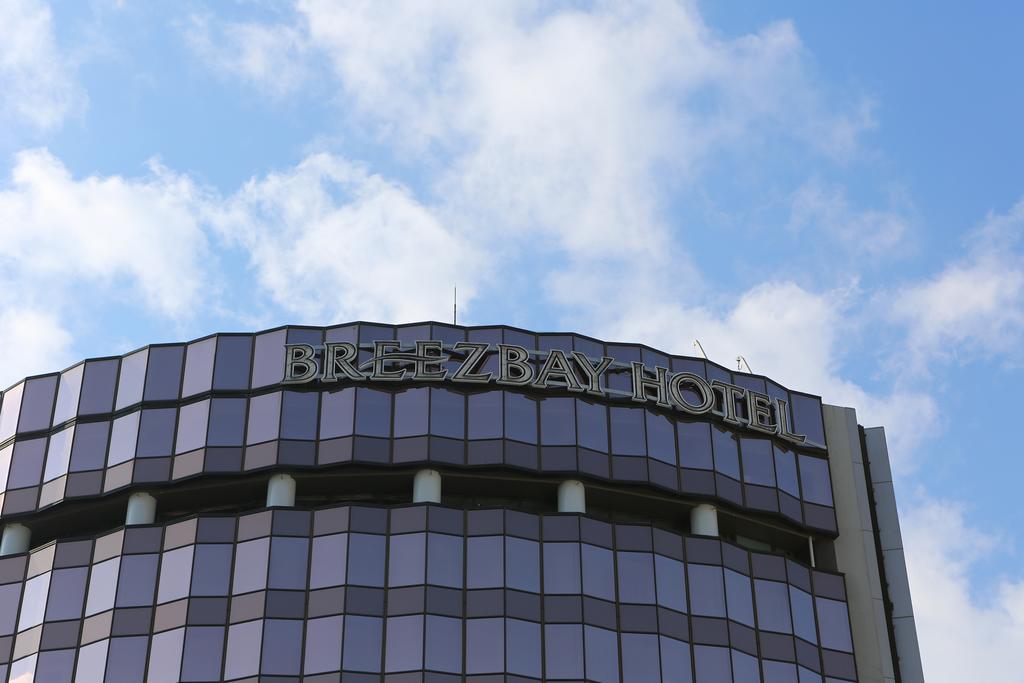 Hotel Breezbay And 3*
