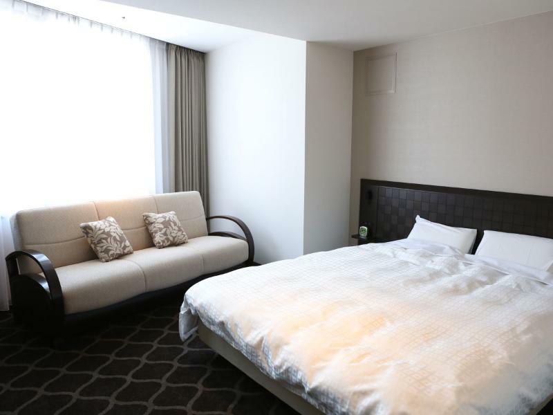 Hotel Breezbay And